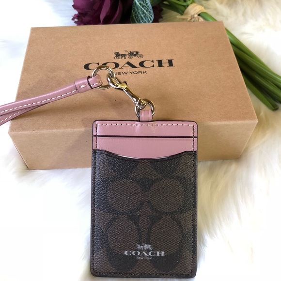 Coach Accessories - 🎀🎀Last One ! Coach Lanyard ID Badge F63274